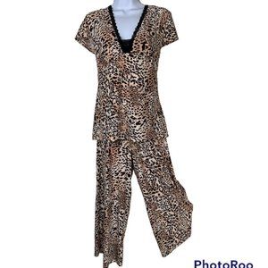 GILLIGAN O'MALLEY Medium Lounge Pajamas Sleepwear 2 pc LEOPARD PRINT Cropped